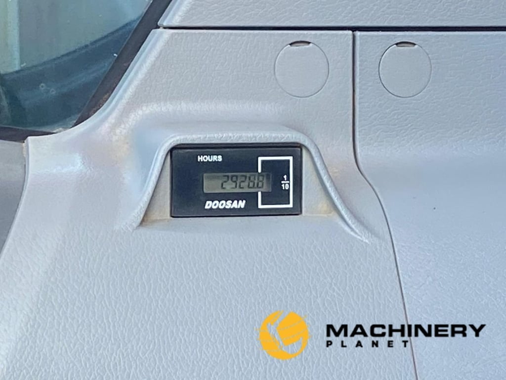 Heavy machinery product image - Image 9 of 12