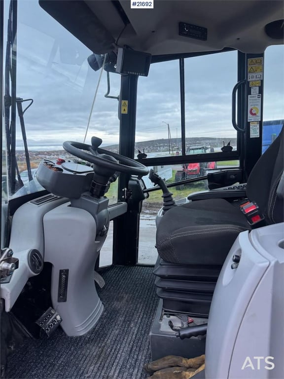 Heavy machinery product image - Image 7 of 15