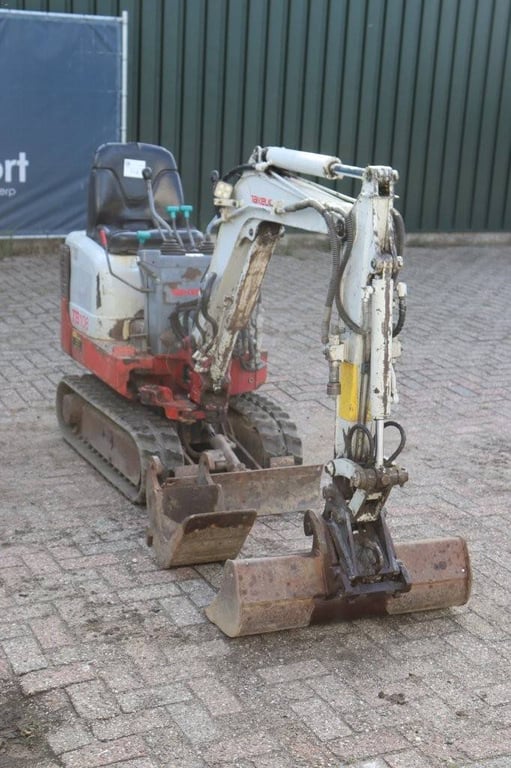 Mini excavator Takeuchi TB108 Diesel 2006 2006 TB108 2006 1 image 7