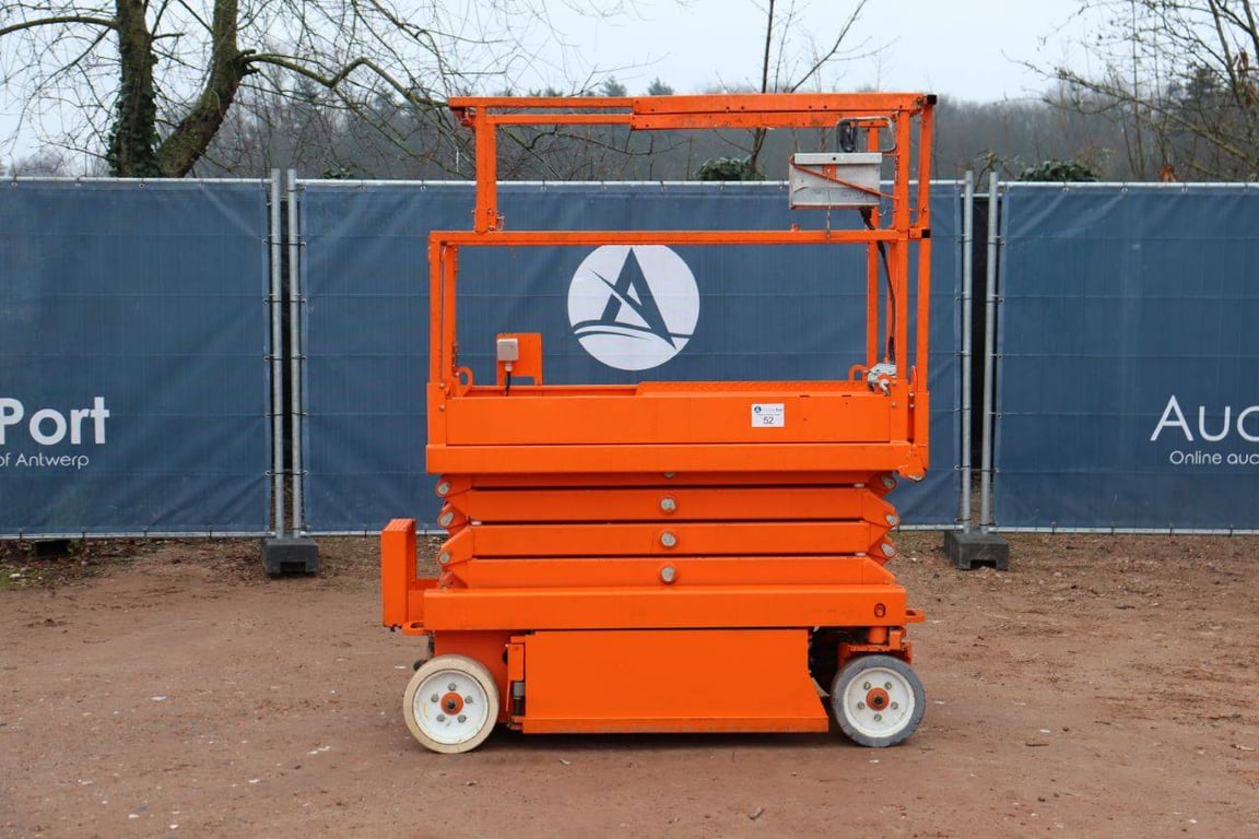 Skyjack Electric Scissor Lift 7.8m 2015 2015 2015 1 Scissor Lifts image 2