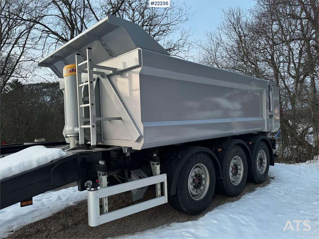 Ovox triple-axle trailer 2023 22236 Ovox triple-axle trailer 2023 1 image 2