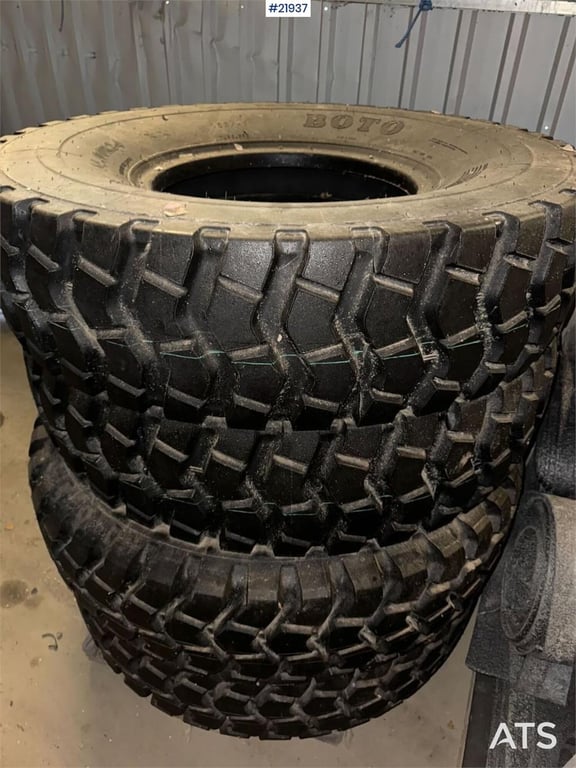 4 stk dekk til hjullaster eller veghøvel 21937 4 stk dekk til hjullaster eller veghøvel 1 image 9