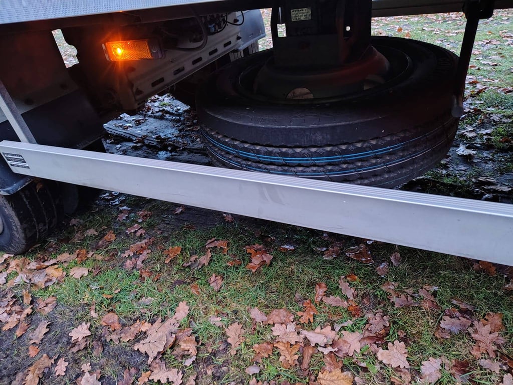 Closed Semi-trailer Vergauwe VF BE 2015 2015 VERGAUWE VF BE 2015 1 image 9