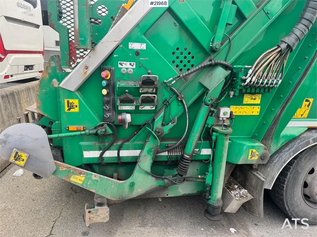 Scania P340 LPG 6x2 Refuse truck w/ Crane. 2015 21968 P340 LPG 6x2 Refuse truck w/ Crane. 2015 1 image 14