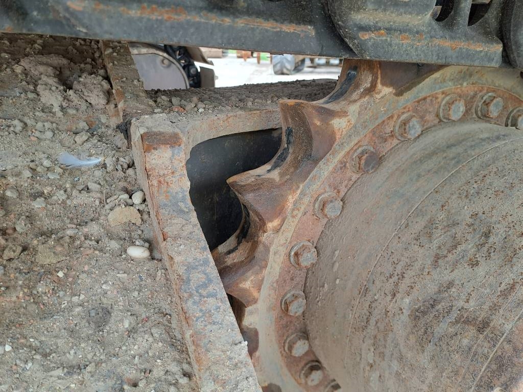 Volvo EC 220 EL (New Undercarriage) 2015 ATR-2127 EC 220 EL (New Undercarriage) 2015 1 Crawler Excavators image 13