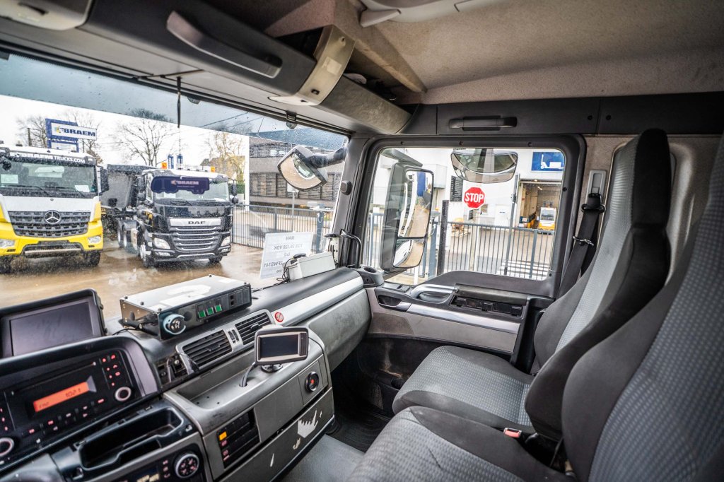 MAN TGS 26.320 BL - VDK PUSHER IIK 2011 E64686 TGS 26.320 BL - VDK PUSHER IIK 2011 1 image 10