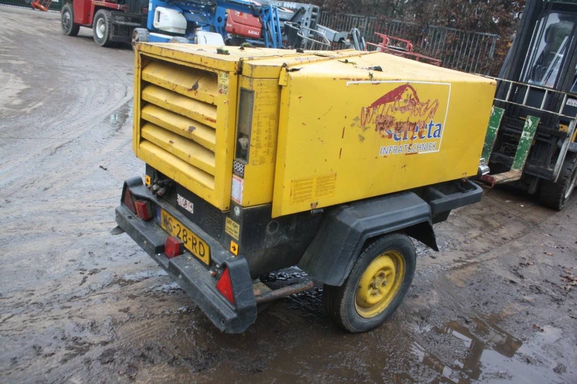 Compressor Atlas Copco XAS65 Diesel 11bar 1997 1997 XAS65 1997 1 Compressors image 4