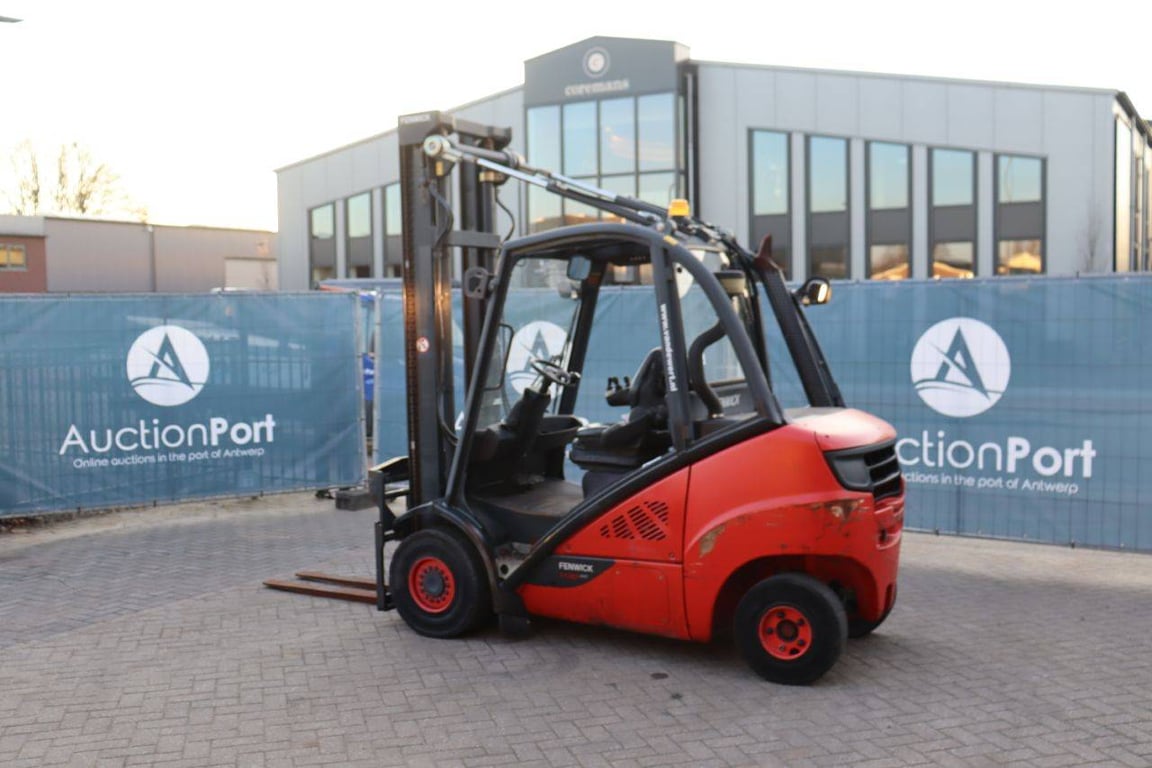 Forklift Linde H30D-02 Diesel 3000kg 2014 2014 H30D-02 2014 1 Forklift image 4