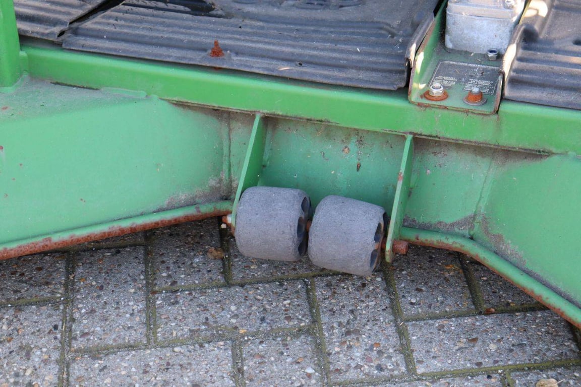 Lawn mower John Deere 1505 Diesel 2012 2012 1505 2012 1 image 12