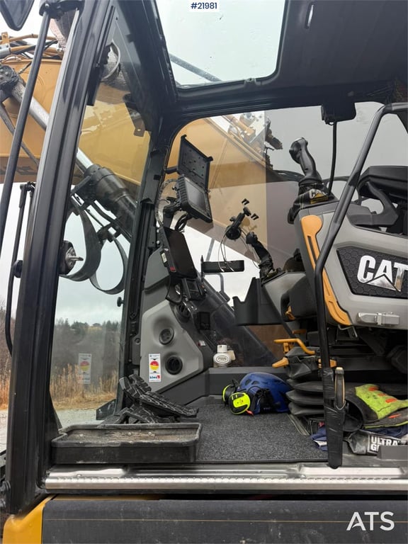 CAT 325 2021 21981 325 2021 1 Crawler Excavators image 28