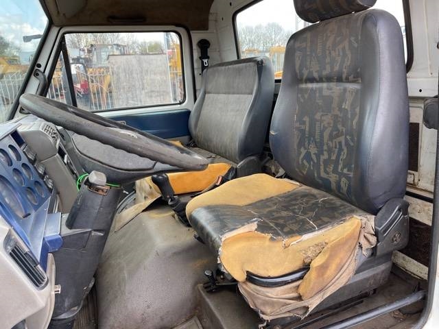 Volkswagen 15-180 2010 3744 Volkswagen 15-180 2010 1 image 12