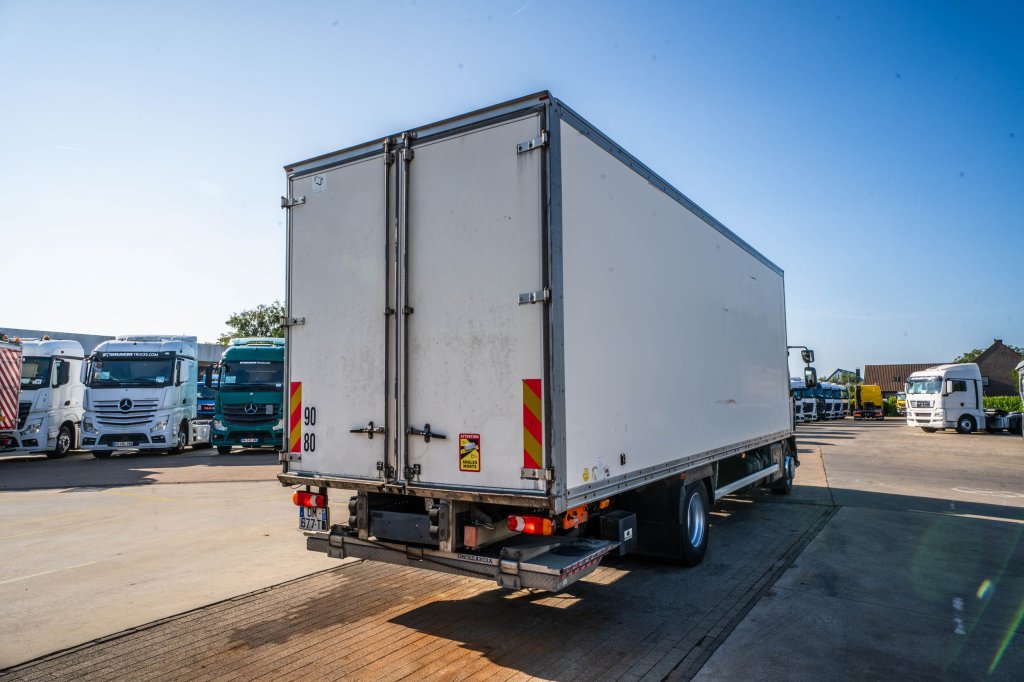 RENAULT D 16 WIDE 250 DXI +DHOLLANDIA 2014 E64126 Renault D 16 WIDE 250 DXI +DHOLLANDIA 2014 1 image 4