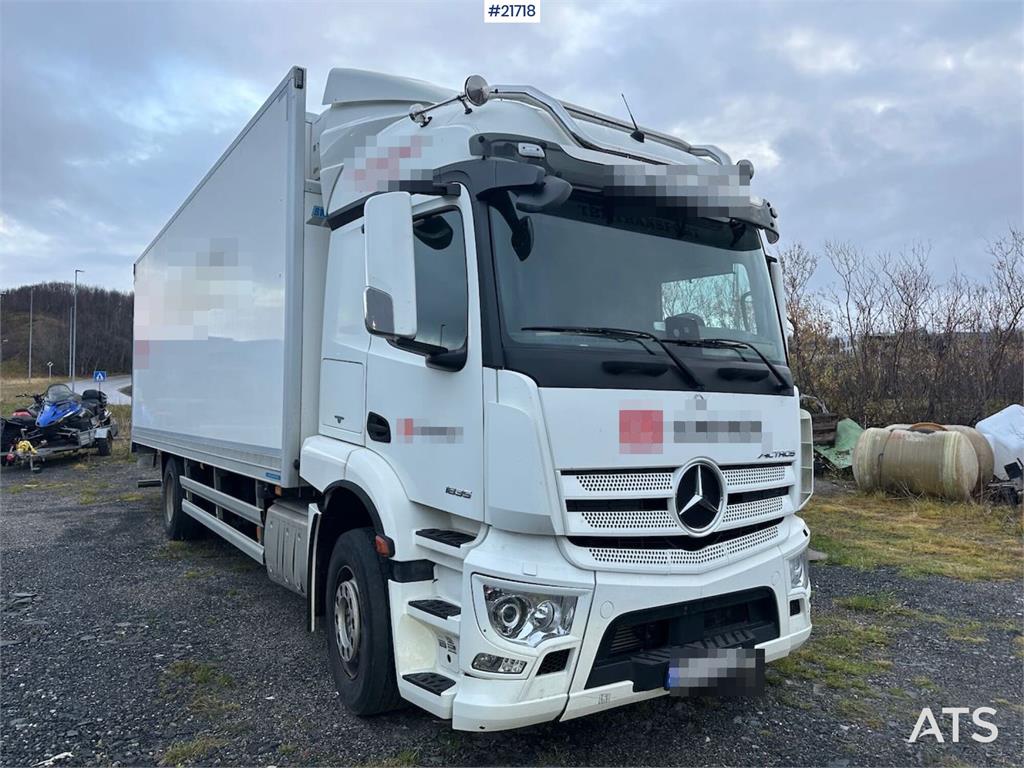 Mercedes-Benz Actros 1835 box truck w/ Full side opening, genera 2016 21718 Actros 1835 box w/ Full side opening, genera 2...