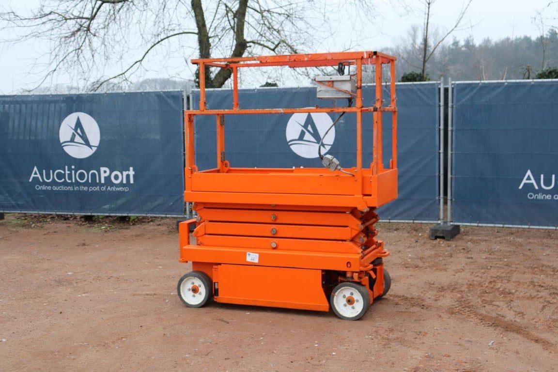 Scissor Lift Skyjack SJ3219 Electric 7.8m 2015 2015 SJ3219 2015 1 Scissor Lifts image 3