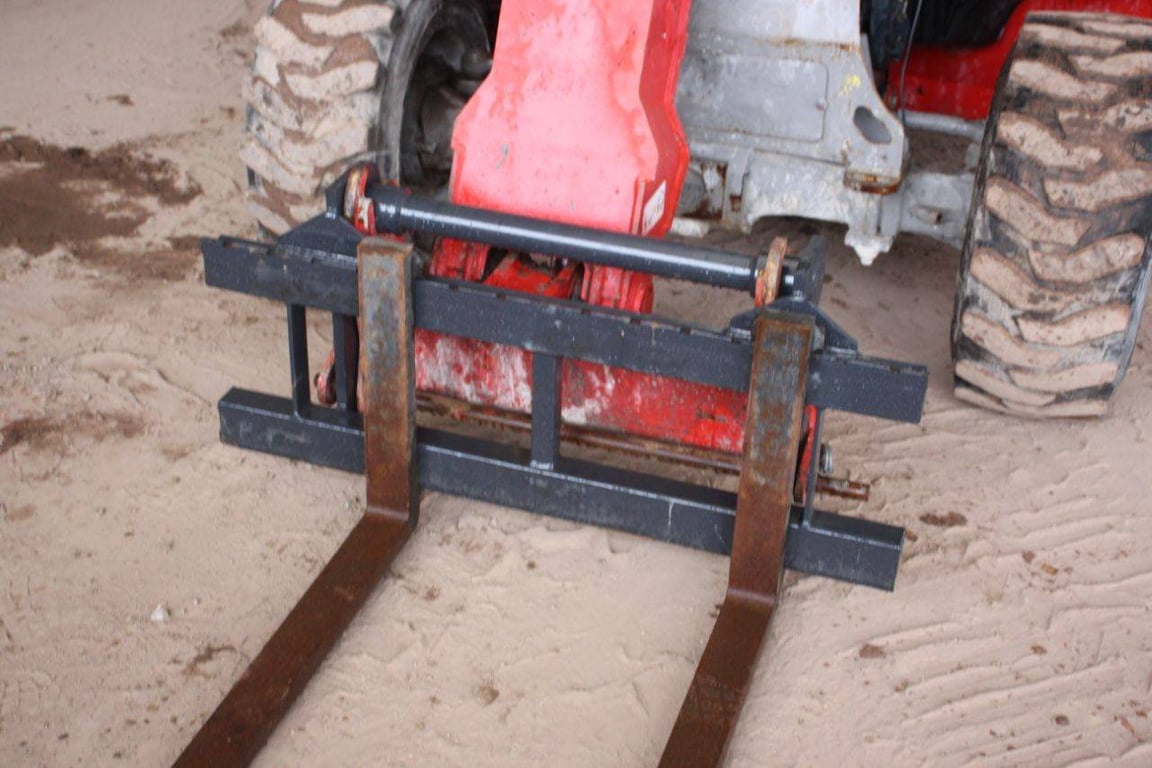 Manitou MT 625 Diesel Telehandler 2500kg 6m 2014 2014 MT 625 2014 1 image 13