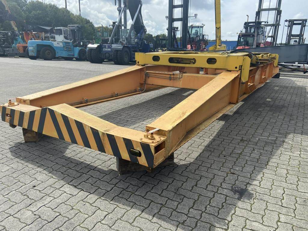 Kalmar 20 and 40 `Topspreader DIV1340 20 and 40 `Topspreader 1 image 3