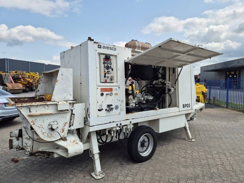 Heavy machinery product image - Image 2 of 3