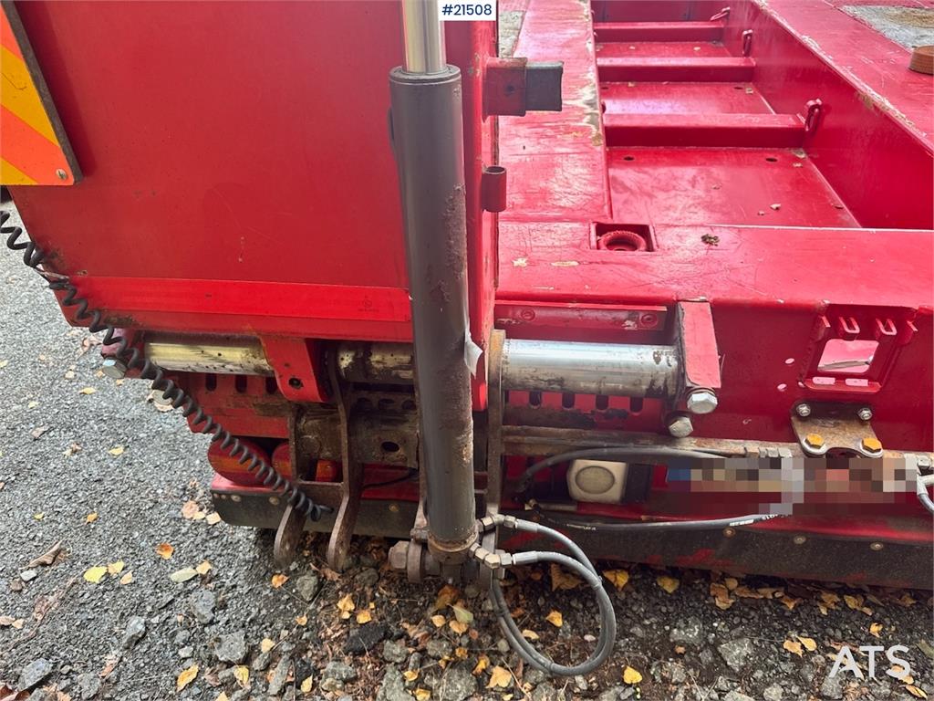 Doll Machinery Semi w/ Widening and Hydraulic Bridges. 2018 21508 Doll Machinery Semi w/ Widening and Hydraulic Bridges. 2...