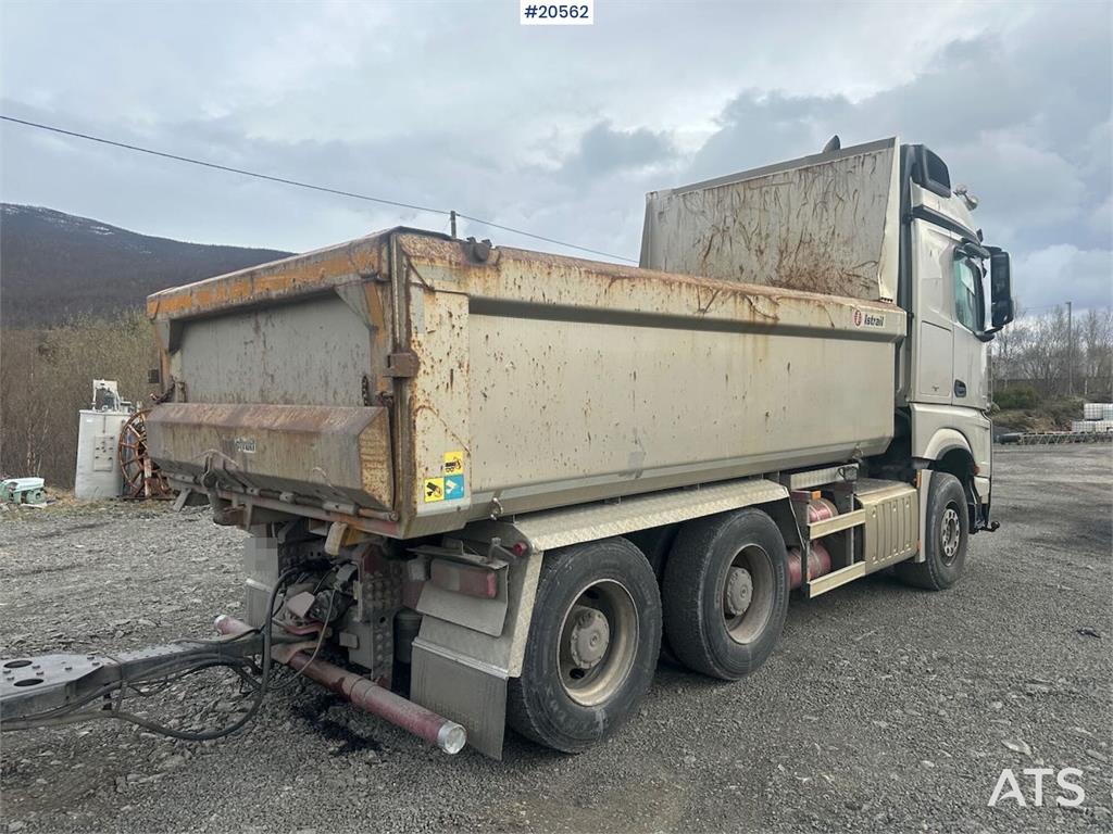 Mercedes-Benz Arocs 2658 6x2 Tipper truck. 2016 20562 Arocs 2658 6x2 Tipper truck. 2016 1 Tipper trucks image 4
