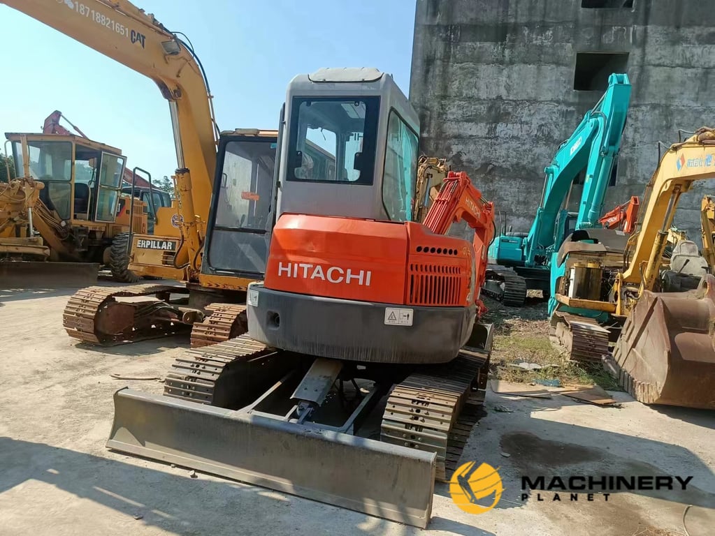 Hitachi ZX40U Mini Crawler Excavator 4 TONS LOW PRICE ZX40U 2020 1 Crawler Excavators image 2