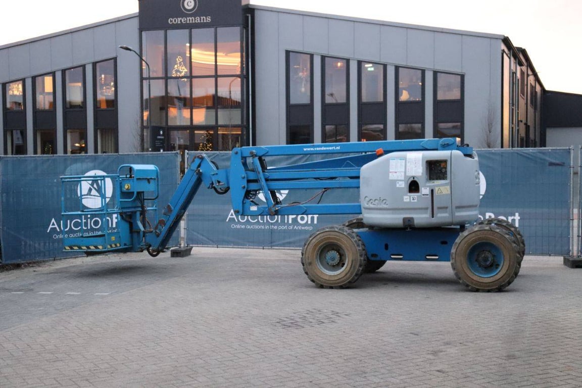 Genie Z45/25J Diesel 16m Articulated Boom Lift 2000 2000 Z45/25J 2000 1 image 3