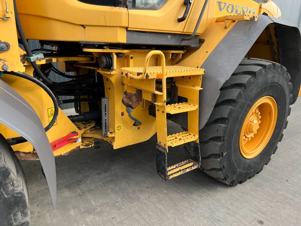 Volvo L90F 2011 208583 L90F 2011 1 Wheel Loaders image 8