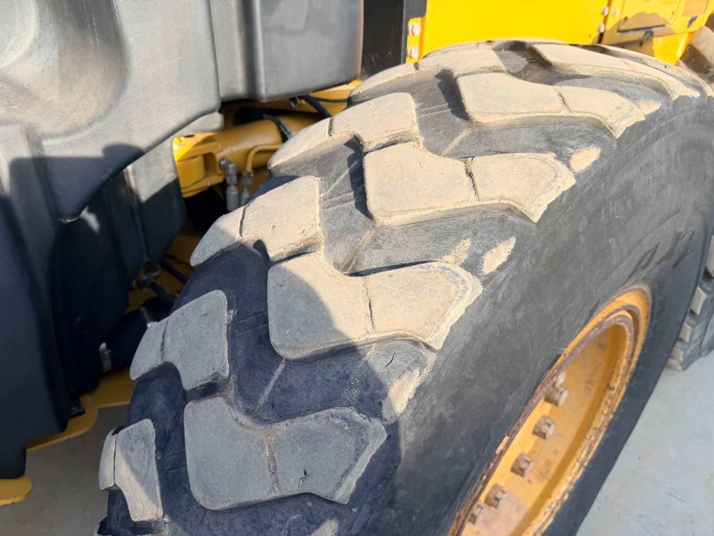 CAT 140M2 2013 209717 140M2 2013 1 Motor graders image 11
