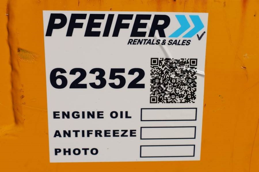 Haulotte Compact 10 Electric, 10m Working Height, 450kg Cap 2011 HAULOTTE - Compact 10 - 62352 Compact 10 Electric, 10m Wo...