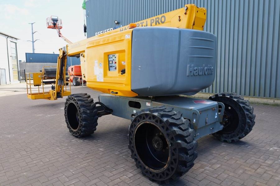Haulotte HA20RTJ Pro Diesel, 20.6 m Working Height, 12.2 m 2017 HAULOTTE - HA20RTJ Pro - 63326 HA20RTJ Pro Diesel, 20.6 m ...