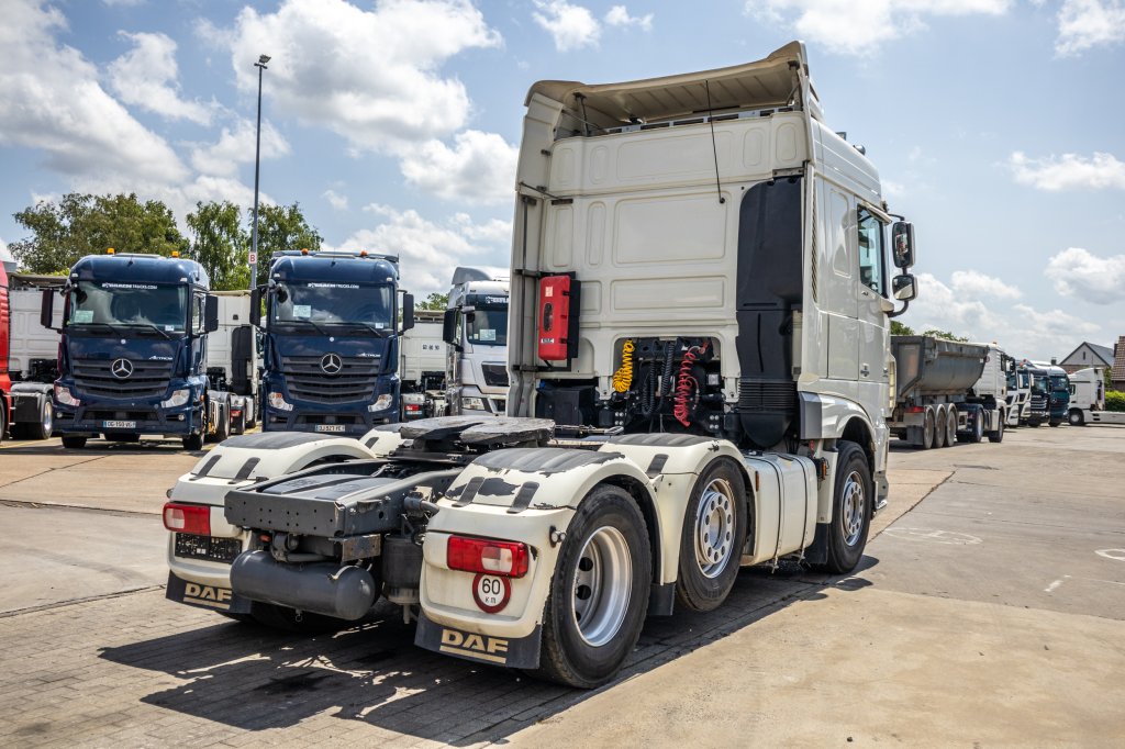 DAF XF 460-6X2-380 000 KM+ADR 2016 E60068 DAF XF 460-6X2-380 000 KM+ADR 2016 1 image 3