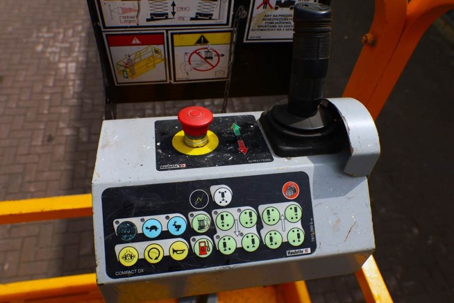 Haulotte Compact 12RTE Electric, 12m Working Height, 450kg 2011 HAULOTTE - Compact 12RTE - 63601 Compact 12RTE Electric, 1...
