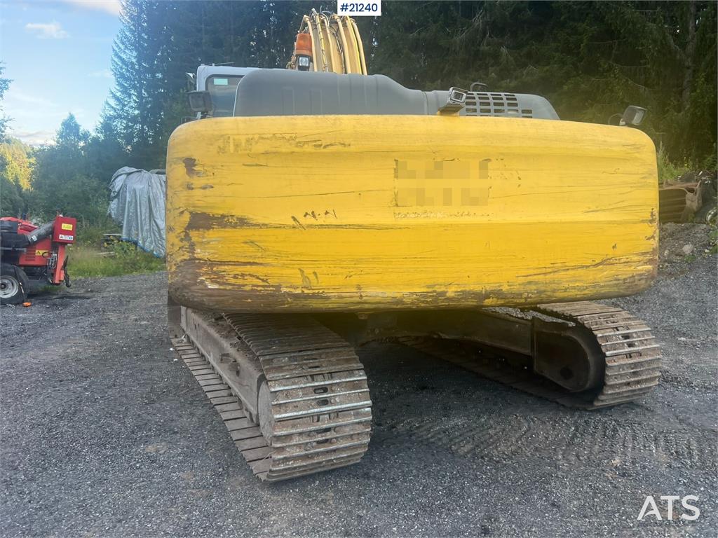 New Holland E265B Excavator w/ digging bucket and hydraulic sa 2008 21240 E265B Excavator w/ digging bucket and hydraulic ...