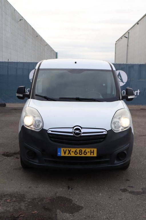 Opel Combo Diesel 2016 Van 2016 Opel Combo 2016 1 image 8