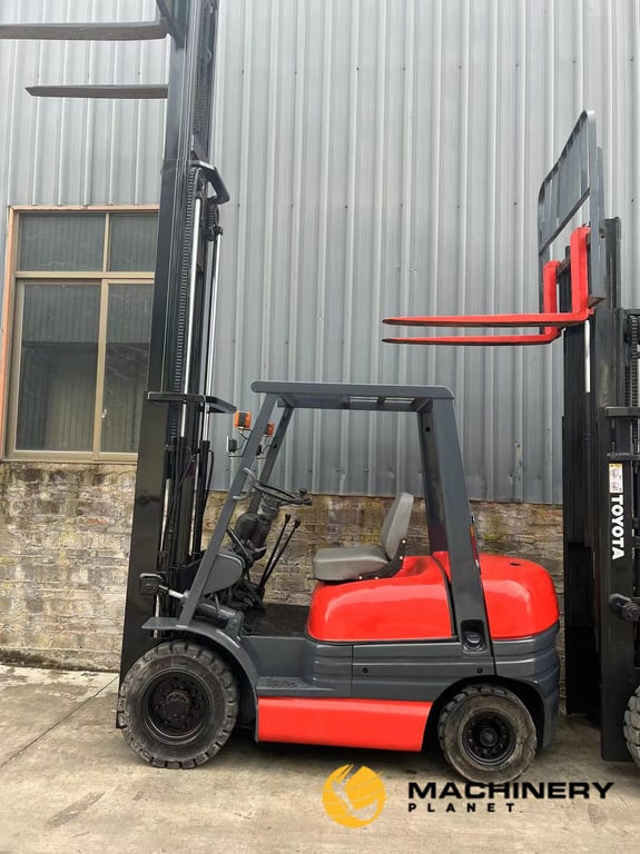 Toyota Forklift 3 Tons Good Quality For Sale 7FDN30 2020 1 Forklift image 3