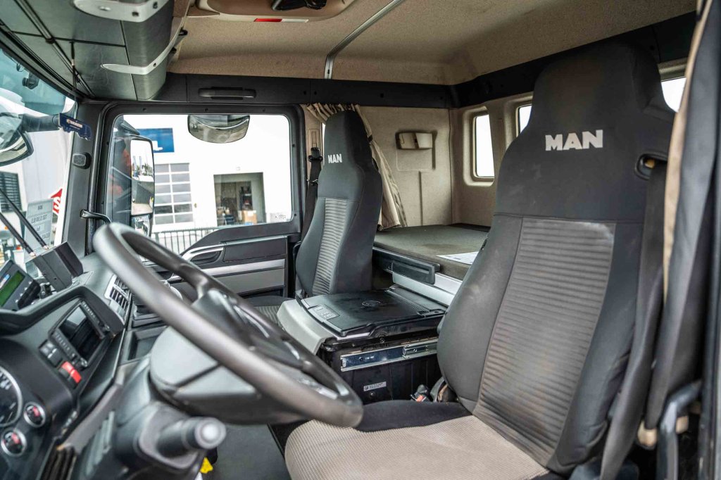 MAN TGS 33.500 BLS+BIG AXLES+KIPHYDR. 2019 E63405 TGS 33.500 BLS+BIG AXLES+KIPHYDR. 2019 1 image 10