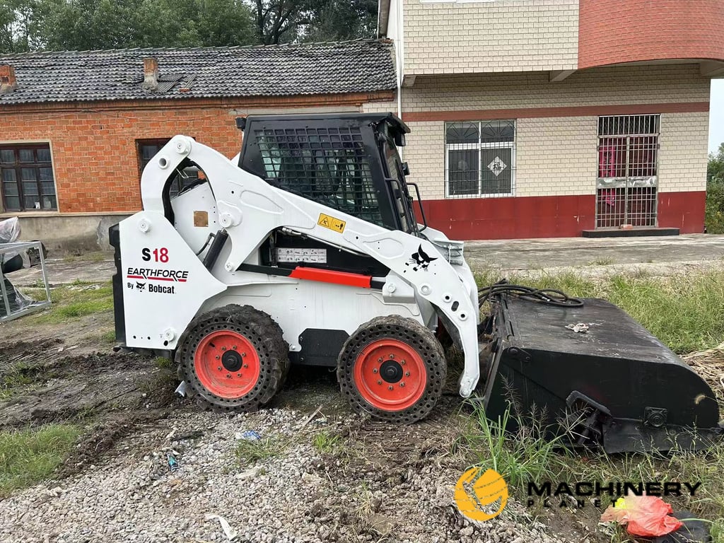 Bobcat S18 Skid Steer Loader Good Quality S18 2019 1 image 3