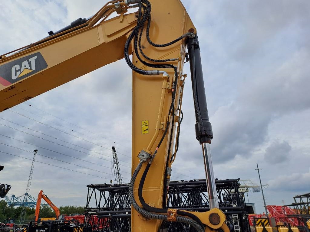 CAT 320 NG 2018 ATR-1847 320 NG 2018 1 Crawler Excavators image 9