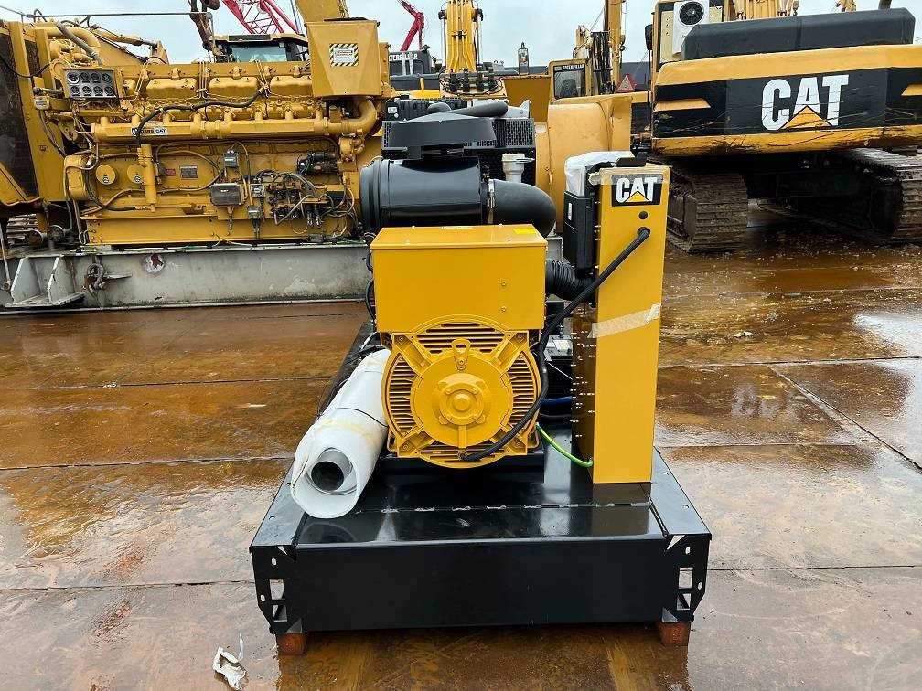 CAT DE 200 E3 ( 200kva ) unused 2022 4075b DE 200 E3 ( 200kva ) unused 2022 0 Generators image 3