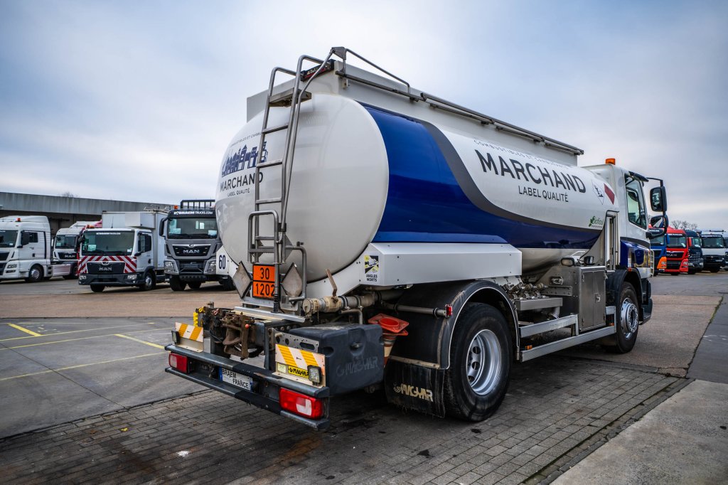 DAF CF 75 360 +ALU MAGYAR 13.500L /4COMP + INTARDER 2012 E65096 DAF 75 360 +ALU MAGYAR 13.500L /4COMP + INTARDER 2012 1 im...