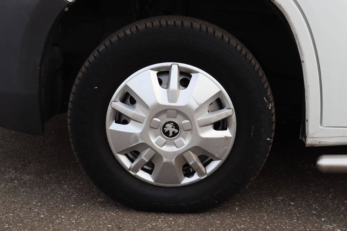 Peugeot Boxer Diesel 2016 Van 2016 Peugeot 2016 1 image 15