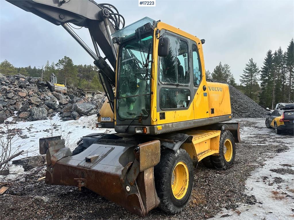 Volvo EW160B Wheel excavator w/ Rototilt, 1 bucket and s 2003 17223 EW160B Wheel excavator w/ Rototilt, 1 bucket and s 200...