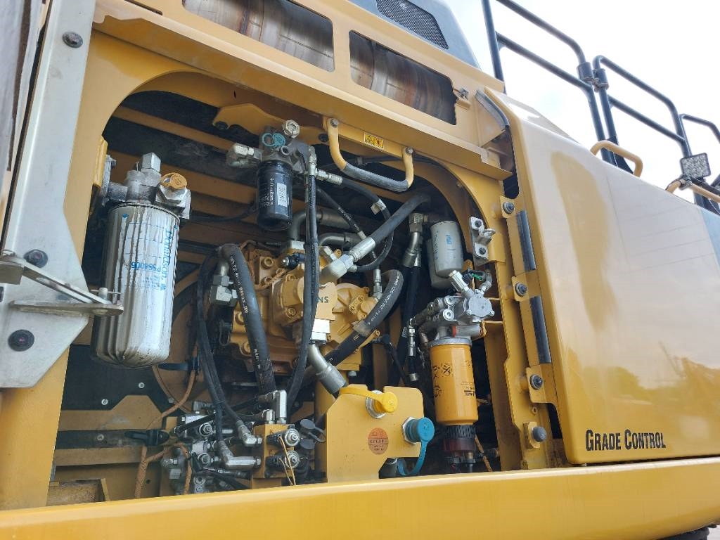 CAT 352 FL XE MHD (17m demoliton) 2016 ATR-2011 352 FL XE MHD (17m demoliton) 2016 1 Crawler Excavators image 15
