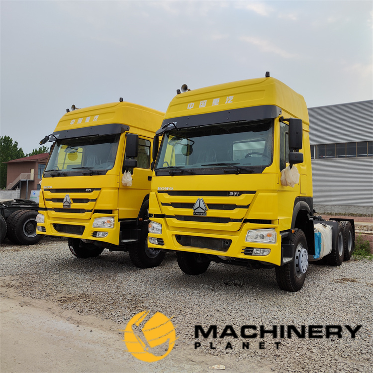 HOWO 371HP 6X4 Dump Truck Tractor Good Quality Hot Sale 371HP 6X4 2022 1 image 4