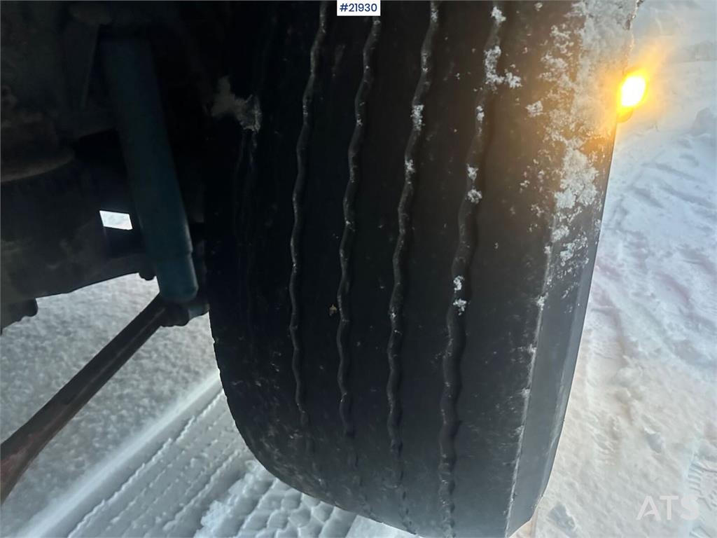 Volvo FH12 snow-plow equipped hook truck with flatbed – 2005 21930 FH12 snow-plow equipped hook truck with flatbed – 2005 ...