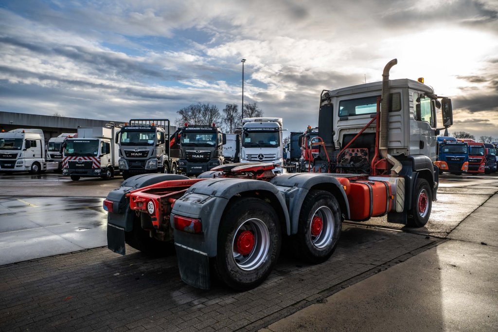 MAN TGS 33.440 BLS+ Big Axles+Manual+HYDR. 2012 E65140 TGS 33.440 BLS+ Big Axles+Manual+HYDR. 2012 1 image 4