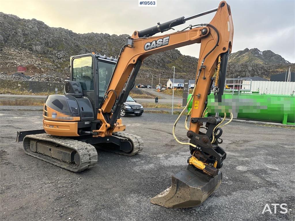 CASE CX50B excavator w/rototilt, hammer, grapple and 3 2014 19563 CX50B excavator w/rototilt, hammer, grapple and 3 2014 1...