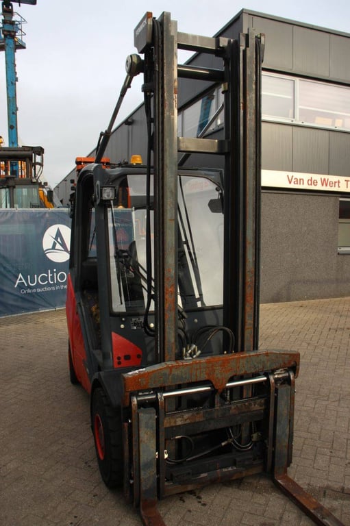 Fenwick-Linde H30D-02 Diesel Forklift 3000kg 7.0m 2014 2014 Fenwick-Linde H30D-02 2014 1 Forklift image 6