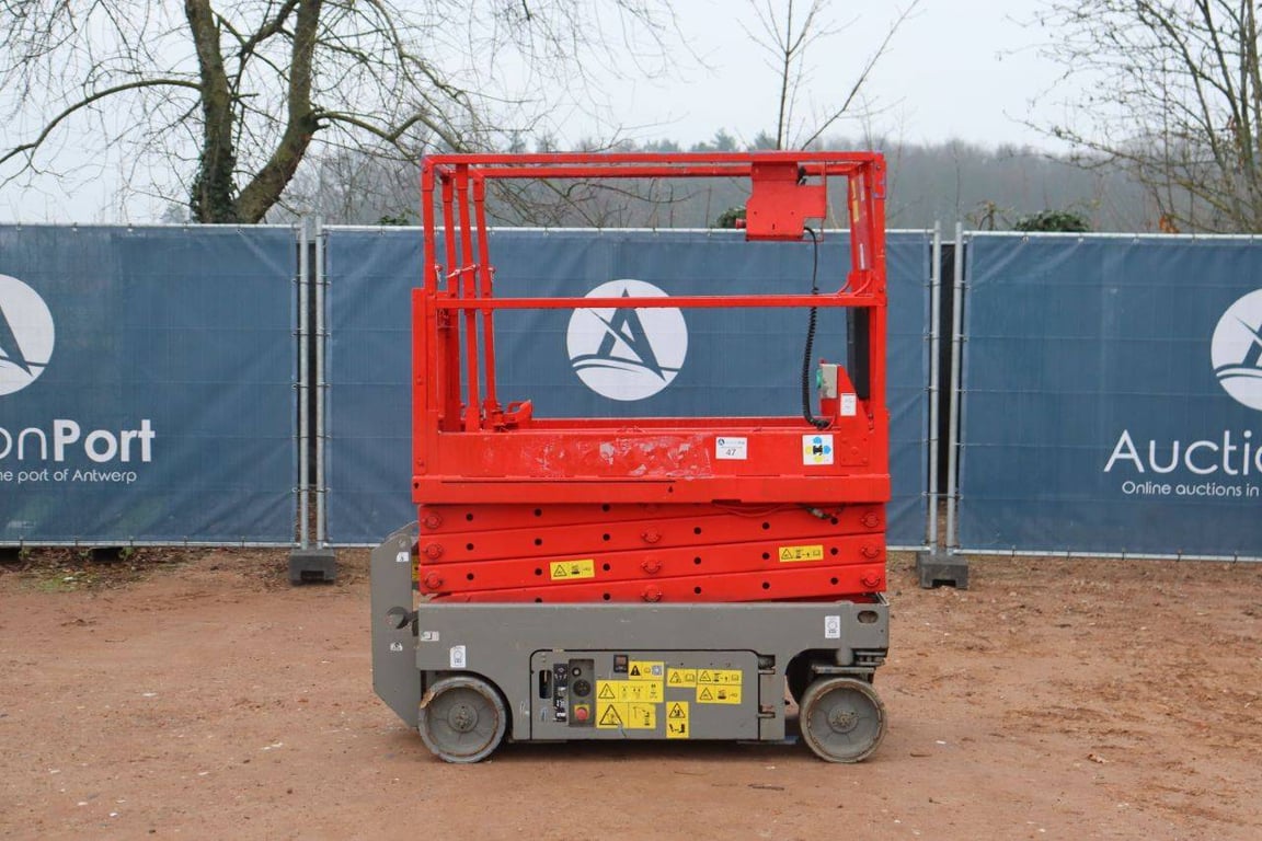 Scissor lift Genie GS-1930 Electric 7.8m 2006 2006 GS-1930 2006 1 Scissor Lifts image 2