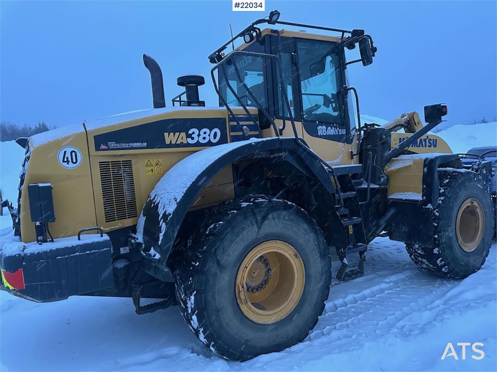 Komatsu WA380-7 wheel loader w/ bucket, scale, summer and 2016 22034 WA380-7 wheel loader w/ bucket, scale, summer and 201...