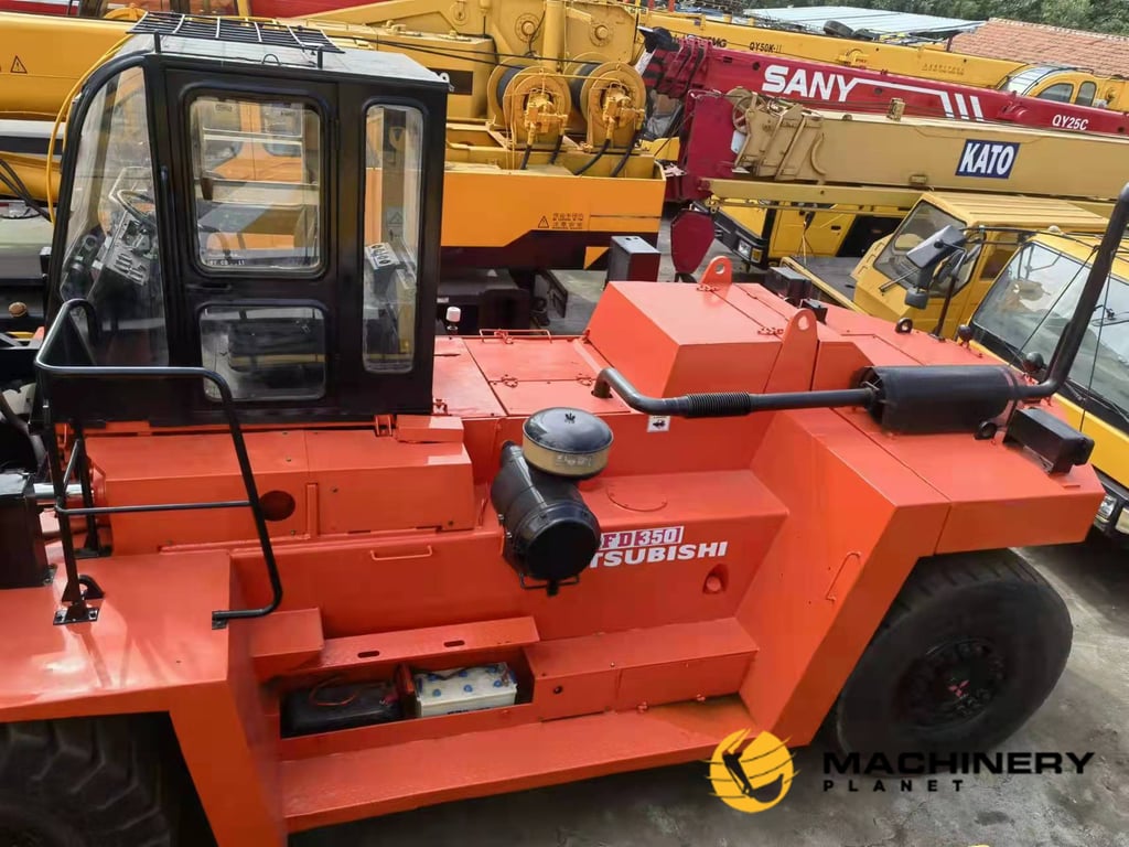 Mitsubishi FD300 30Tons Forklift Good Quality FD300 2018 1 Forklift image 4